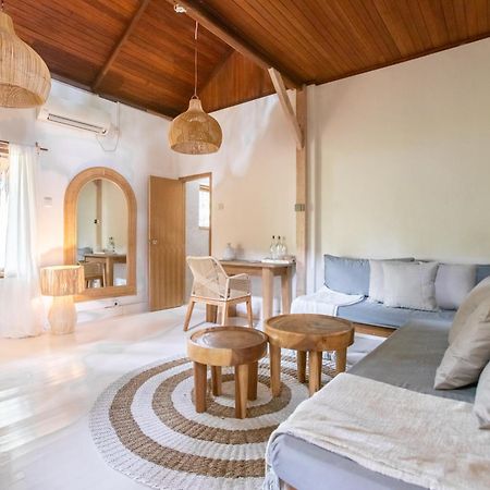 Aloita Resort Mentawai Tua Pejat Ngoại thất bức ảnh