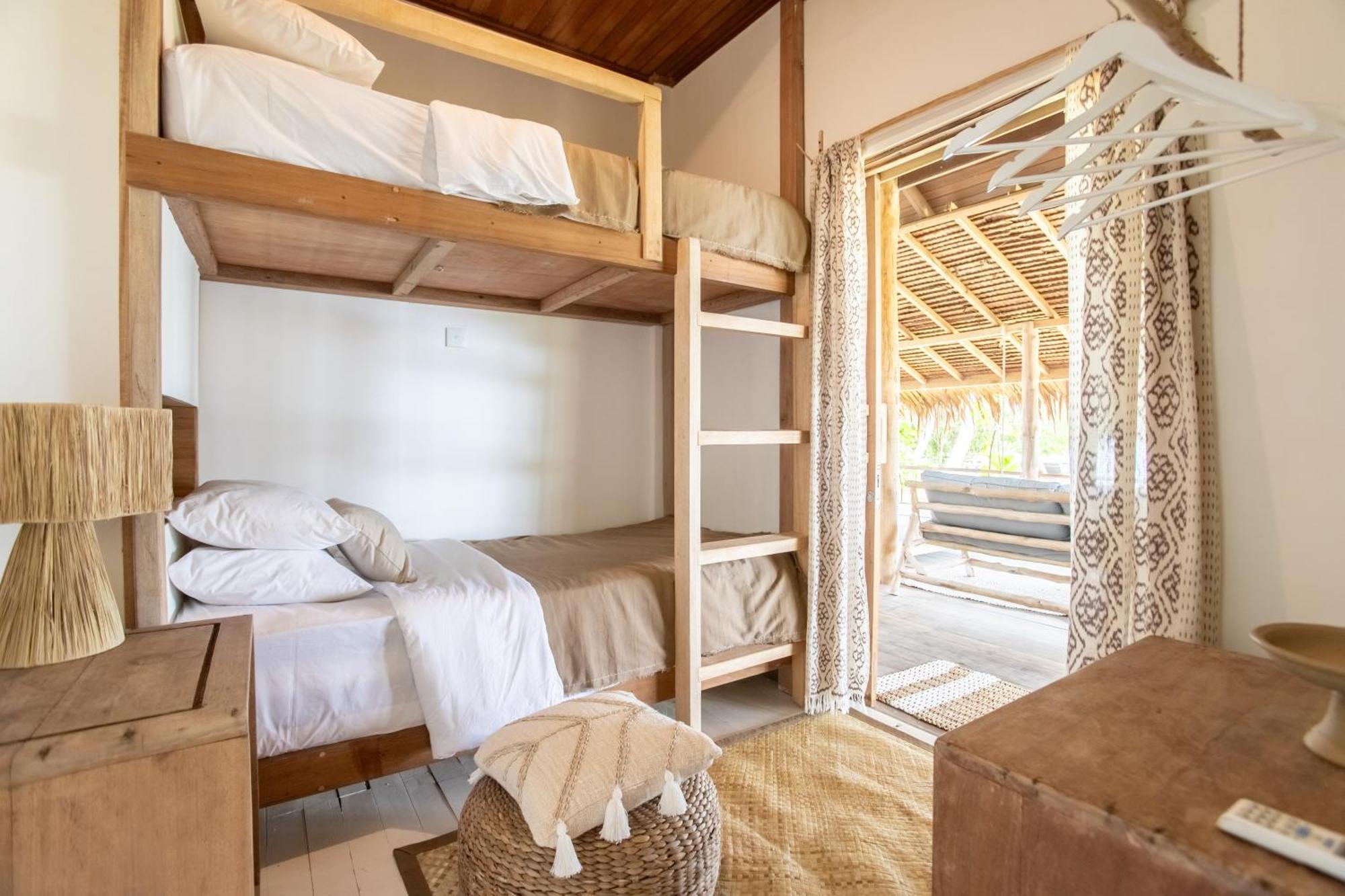 Aloita Resort Mentawai Tua Pejat Ngoại thất bức ảnh