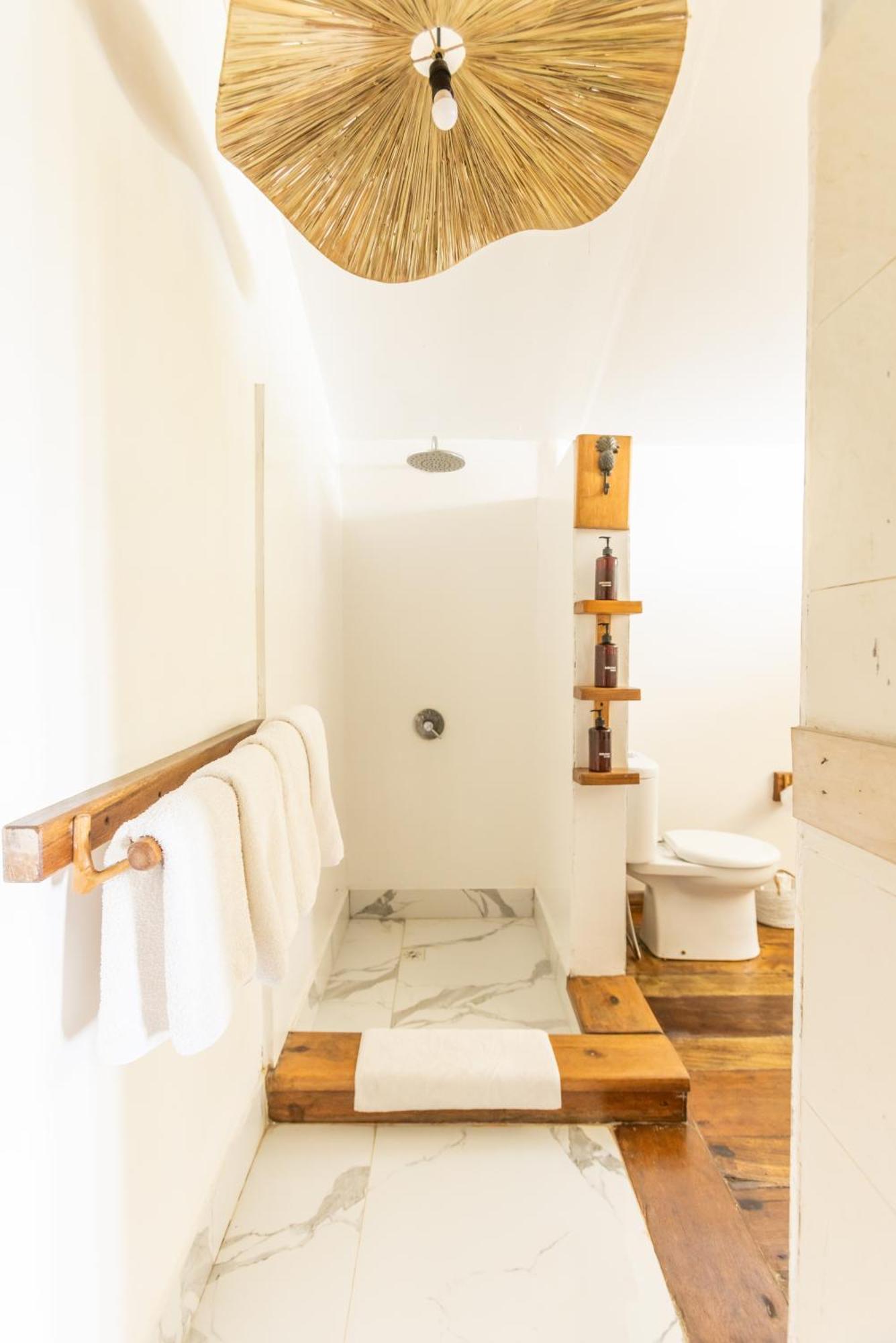 Aloita Resort Mentawai Tua Pejat Ngoại thất bức ảnh